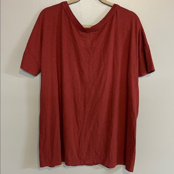 Aerie Oversized V-Neck Boyfriend T-Shirt Size Small Maroon Burgundy Red - Picture 5 of 5